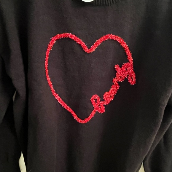 Heart Graphic “Howdy”Black Sweater - Picture 4 of 8